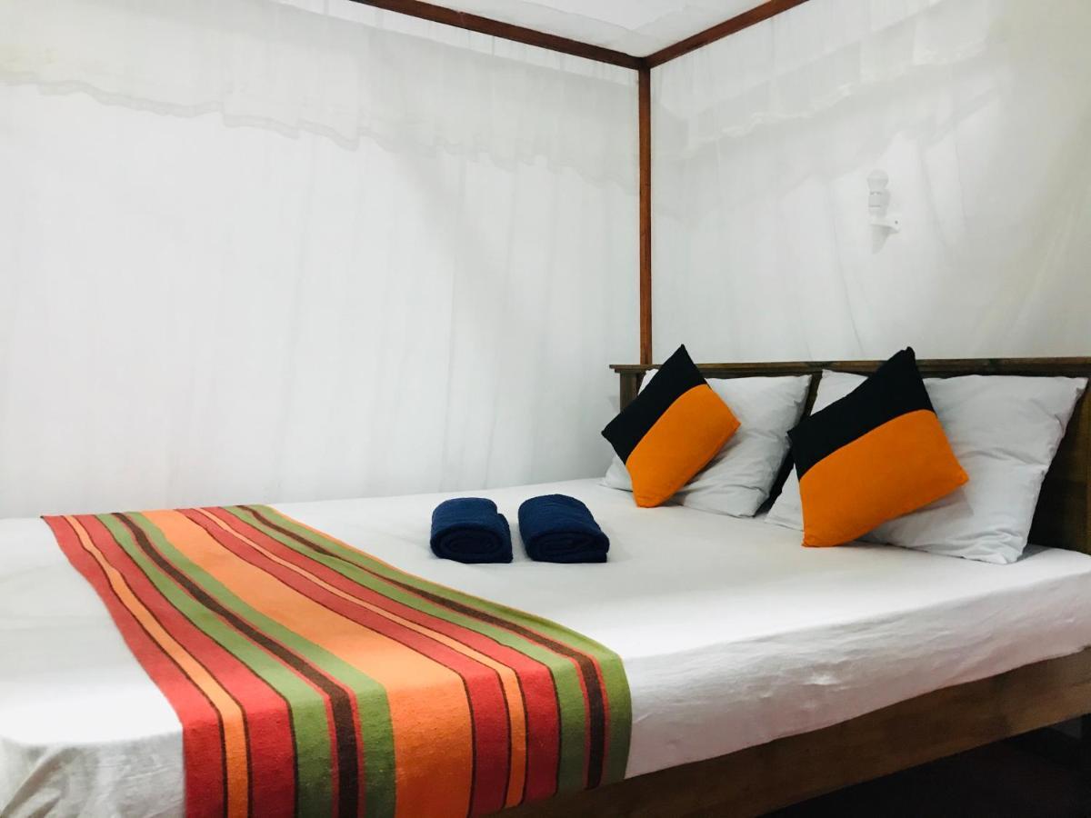 Double G Motel Weligama Ngoại thất bức ảnh